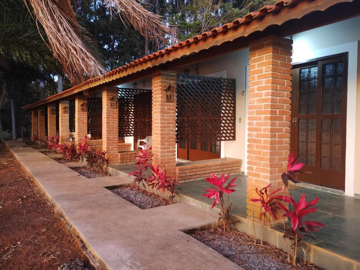 Pousada Solar Das Palmeiras Joanopolis Exterior photo